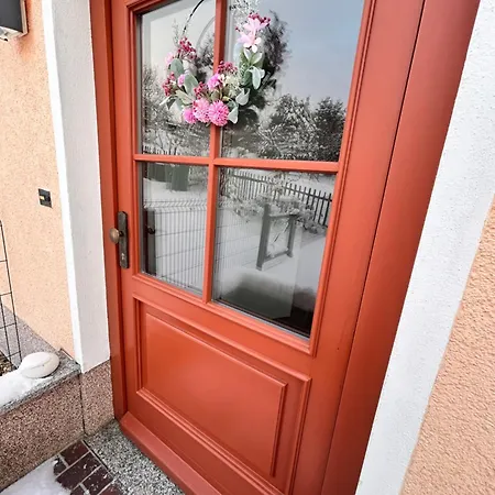 Apartment Mit Gartennutzung, Garage Und Wallbox *